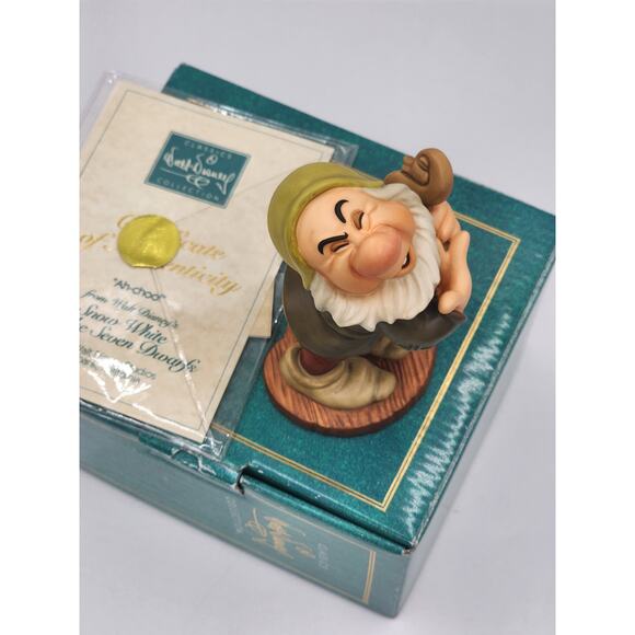 WDCC Sneezy Snow White Seven Dwarfs “Ah-Choo!” Disney Retired Vintage COA Box - Picture 2 of 16